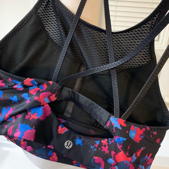 Lululemon Clip-in Long Line Sports Bra ๐ Size 8 - Picture 9 of 12